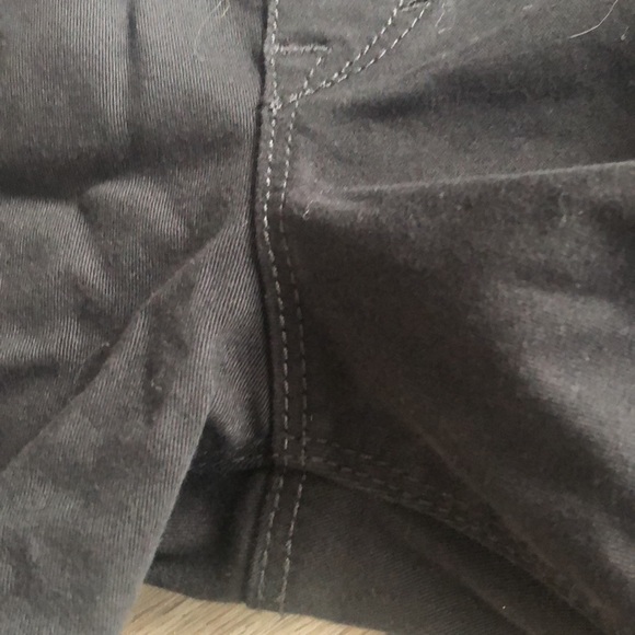 Black Crop pants/jeans - Picture 3 of 6